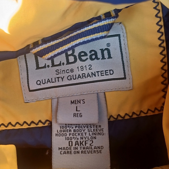 L.L. Bean Blue and Yellow Raincoat with Two-Tone Design - Picture 5 of 8